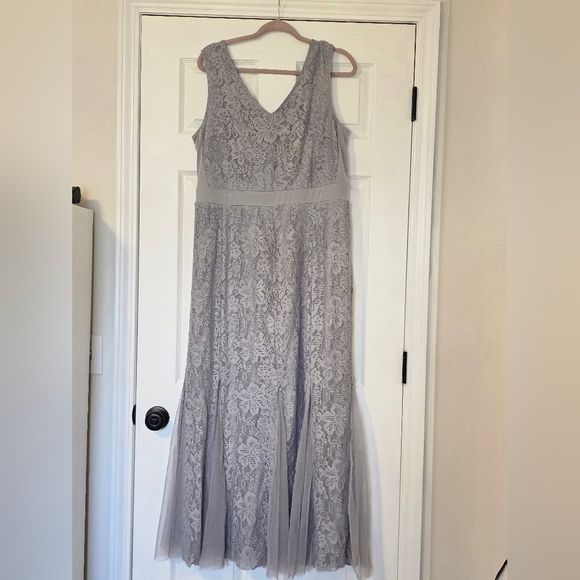 Candalite Womens Lace Overlay Sleeveless Mermaid Maxi Dress in Gray Plus 1X - Picture 2 of 5